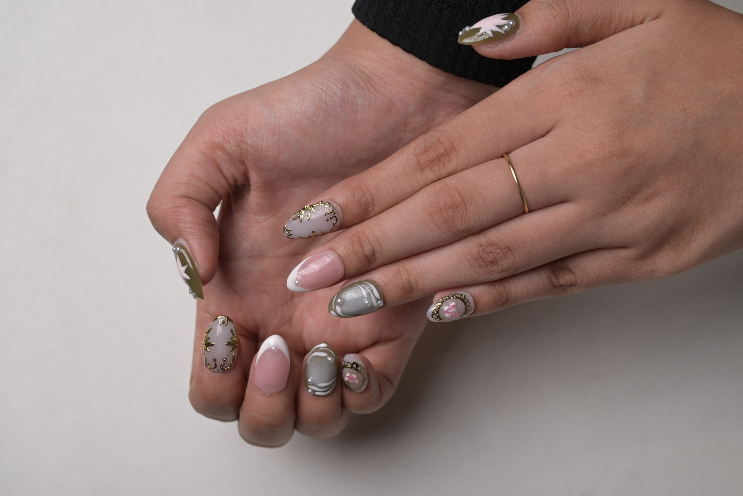 Vintage Bloom - Image 3