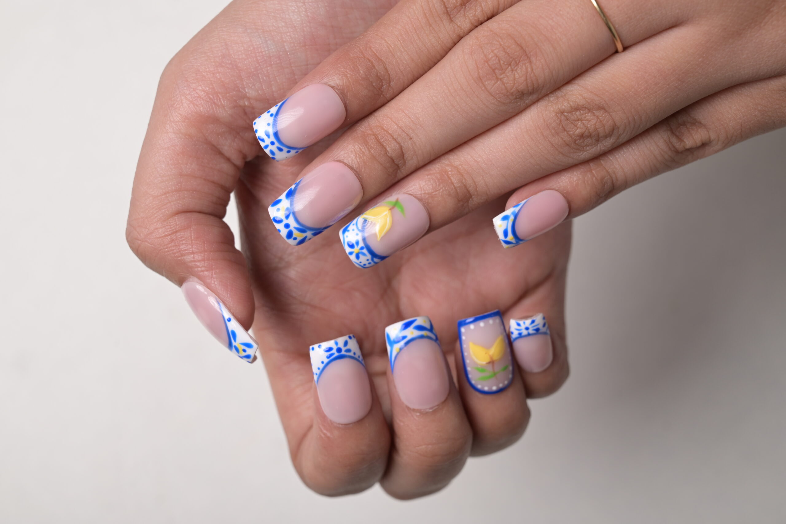 Phenomenails 25D Velvet Shine Gel Nail Paint - Image 9