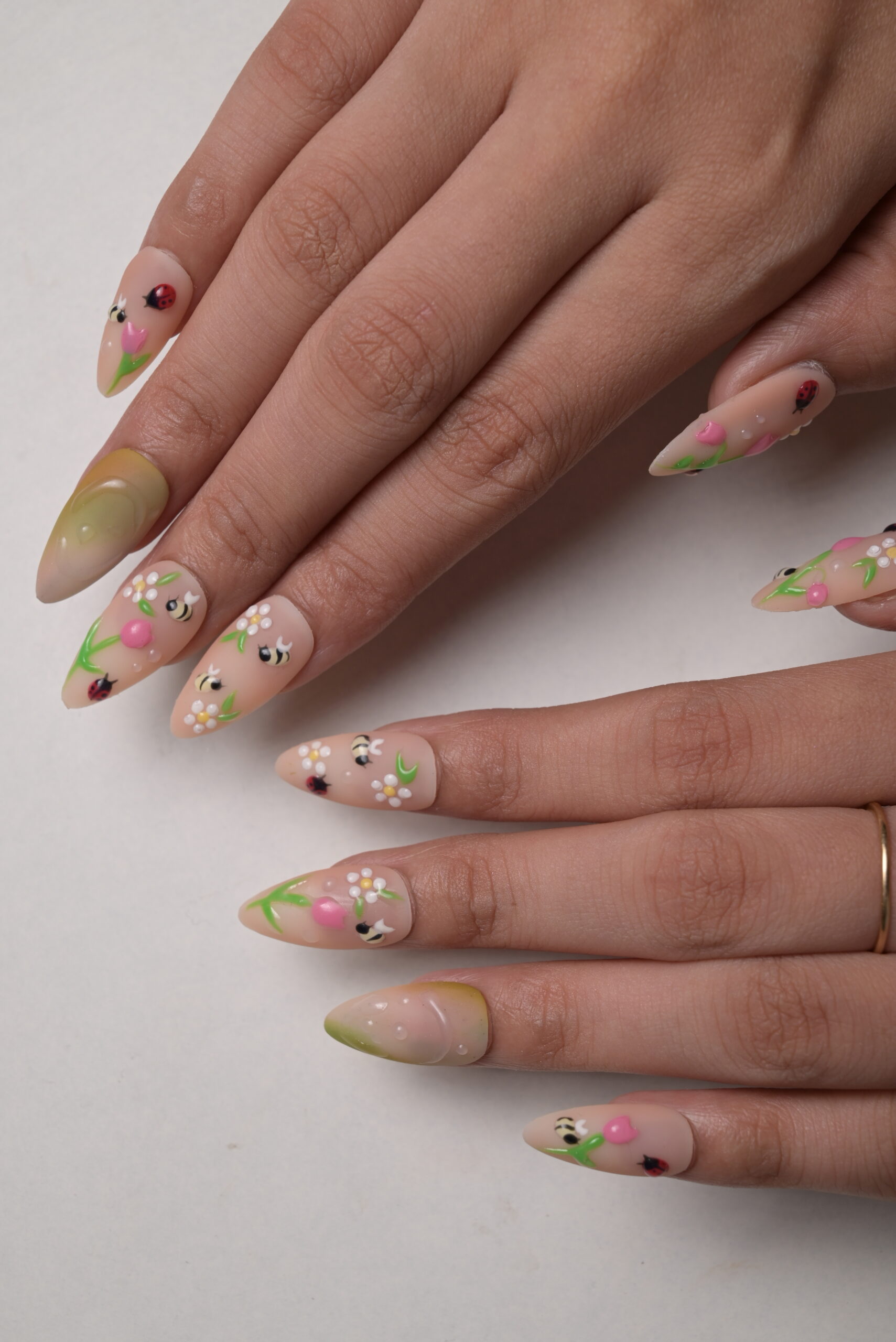 Phenomenails 24D Crystal Shine Gel Nail Paint - Image 6