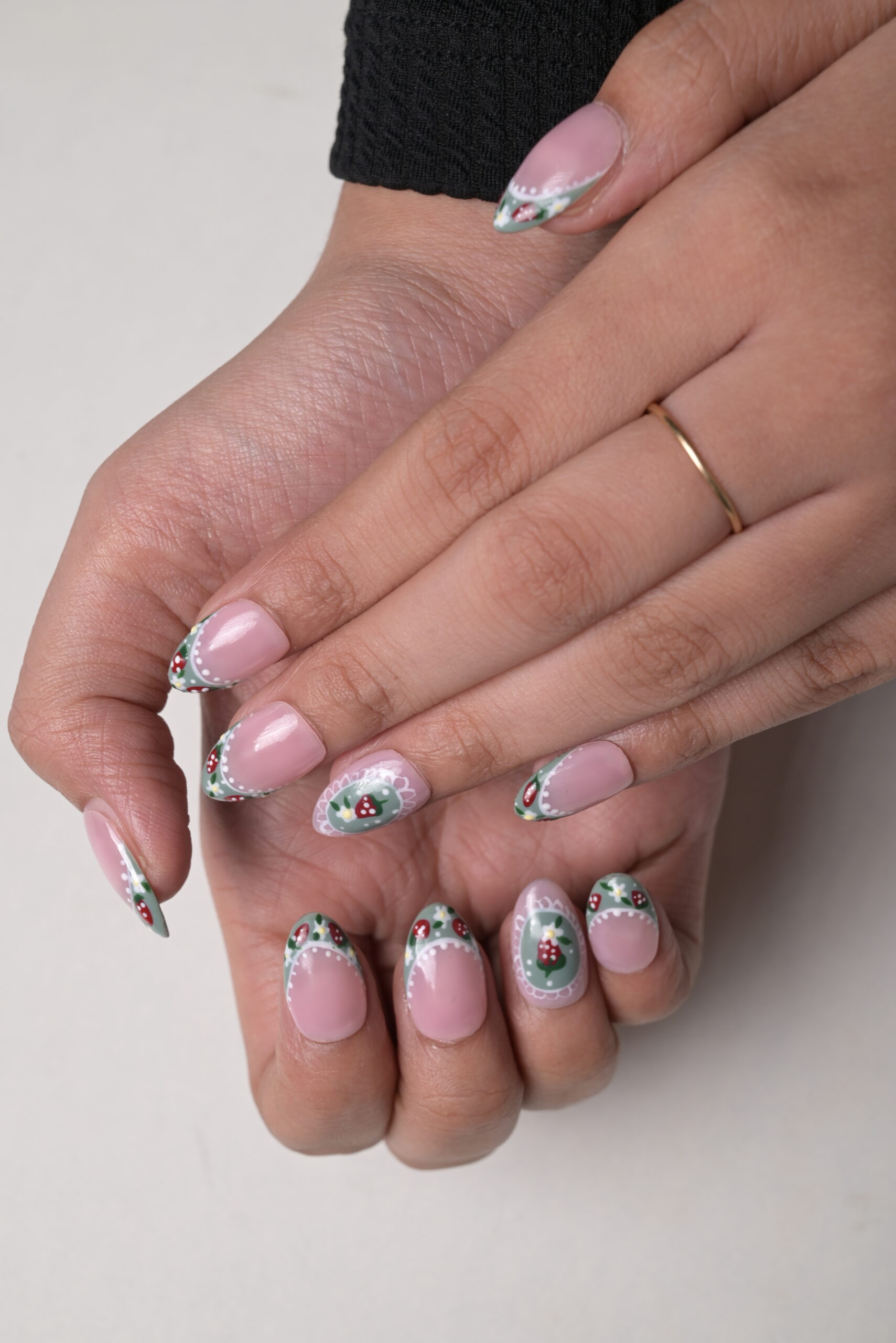 Phenomenails 21D Silk Gloss Gel Nail Paint - Image 10